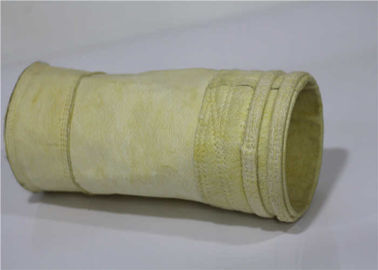 Chine les chaussettes de collecteur de poussière 450gsm, filtration de la poussière met en sac l'exactitude de filtrage de 2-100μM fournisseur