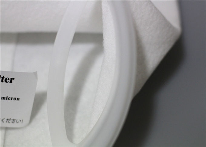 Chaussette liquide adaptée aux besoins du client de sachet filtre, sacs de filtre de tissu de 5 microns pour le traitement de l'eau
